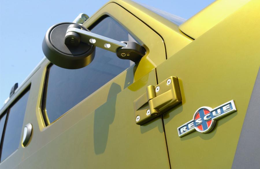  Jeep Rescue Concept 2004 года  (фото 5 из 61)
